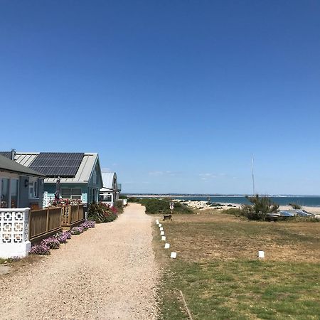 Stay At 'The Elms' In Tranquil Church Norton, Selsey - Ground Floor Bedroom, Own Private Bathroom, Quiet Beach, 2 Acre Garden By The Sea, On Edge Of Wildlife Nature Reserve Екстер'єр фото